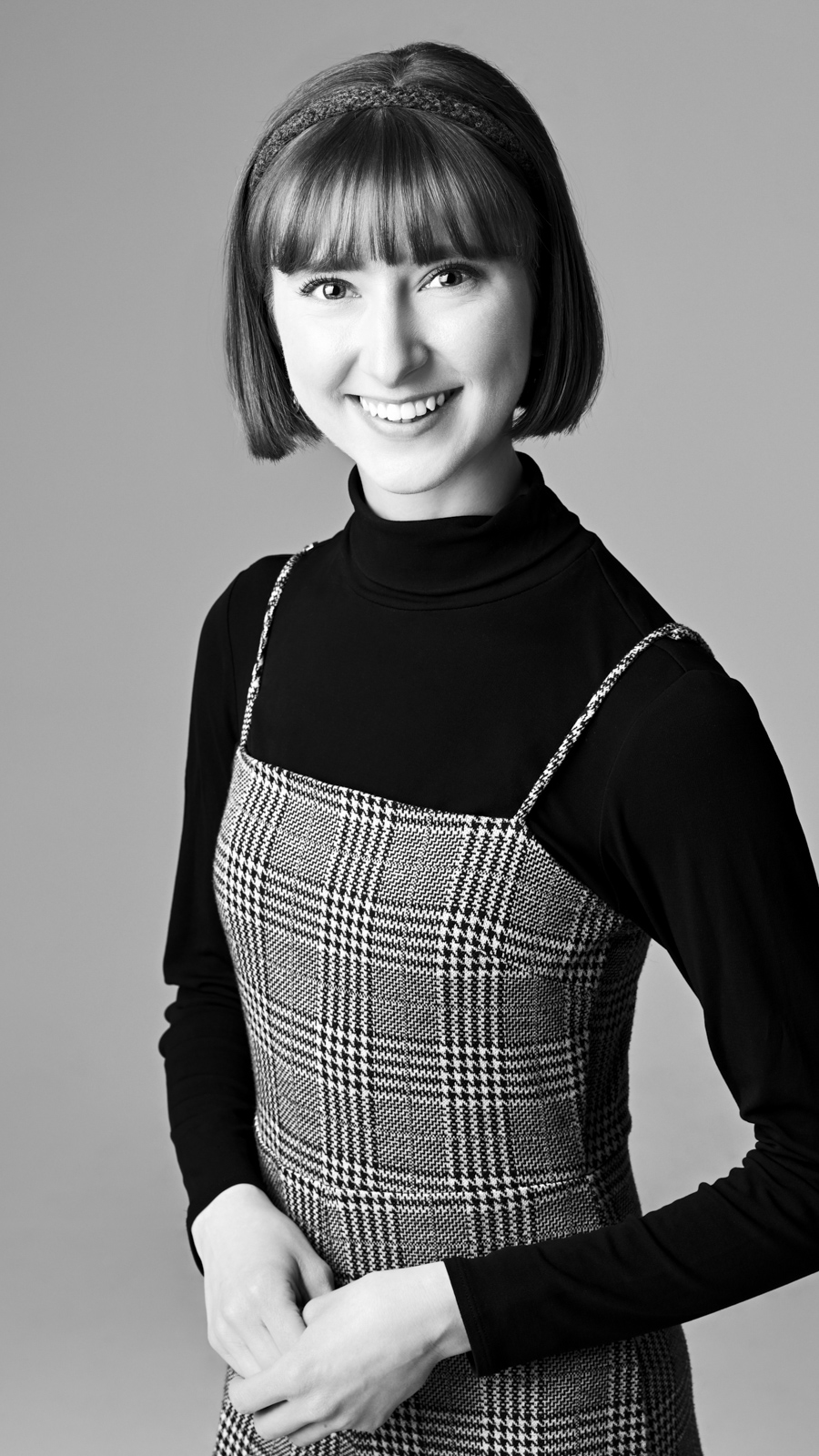 zoe celene headshot black and white